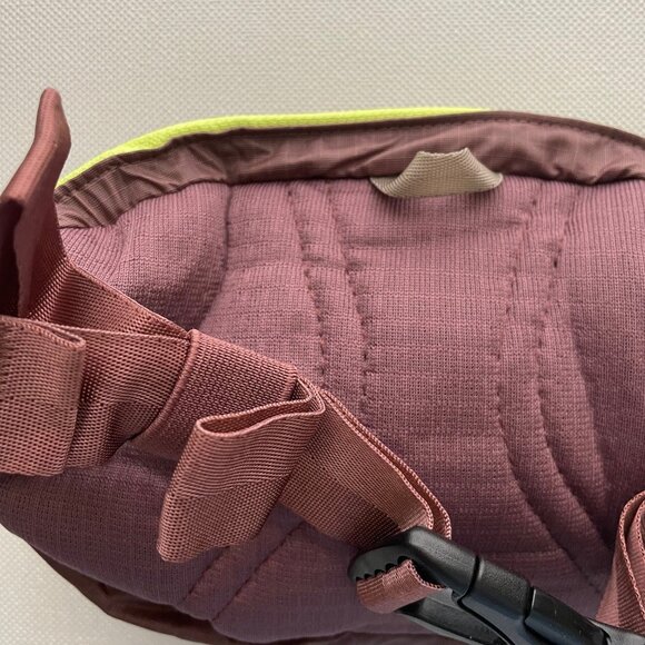 NWT Ultralight Black Hole® Mini Hip Pack 1L Fanny Pack PatchworkPineNeed… - Picture 2 of 6